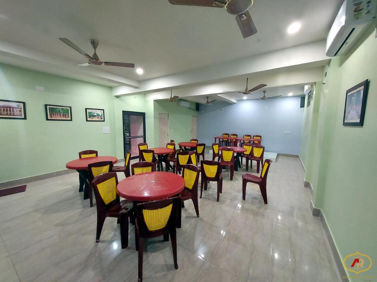 Hotel Aayes And Resort Shantiniketan Bagian luar foto
