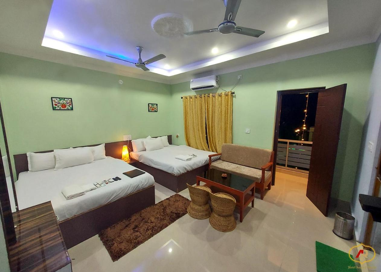 Hotel Aayes And Resort Shantiniketan Bagian luar foto