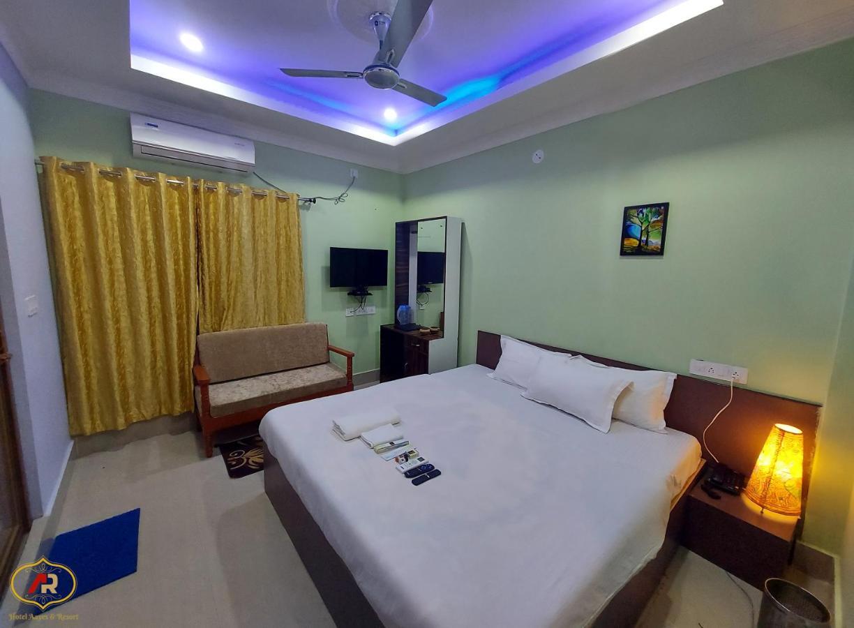 Hotel Aayes And Resort Shantiniketan Bagian luar foto