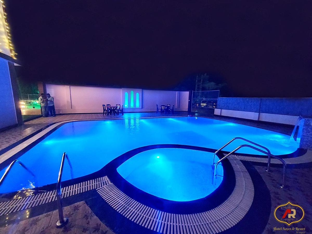 Hotel Aayes And Resort Shantiniketan Bagian luar foto