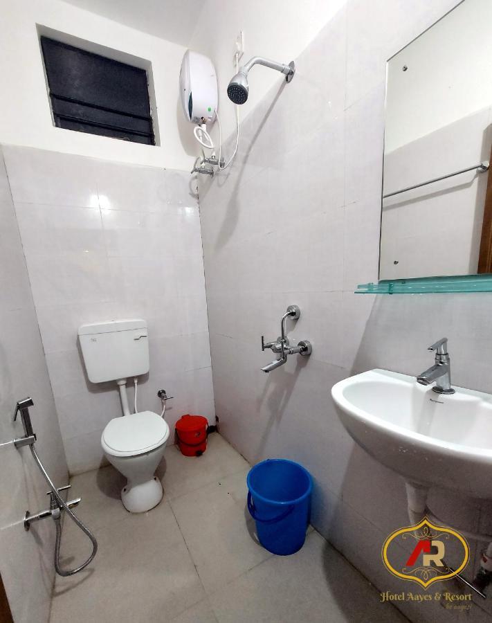 Hotel Aayes And Resort Shantiniketan Bagian luar foto